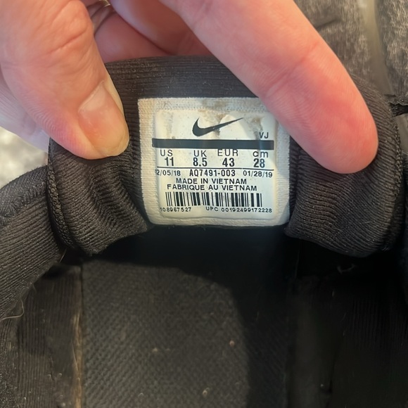 Nike Flex TR 9 Tennis Shoes - Picture 6 of 8